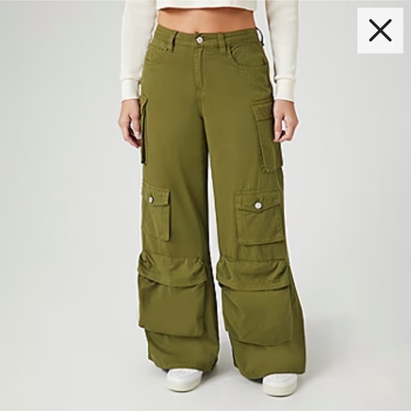NWT - FOREVER 21 Junior’s Twill High Waisted Wide Leg Cargo Pants - Picture 2 of 11